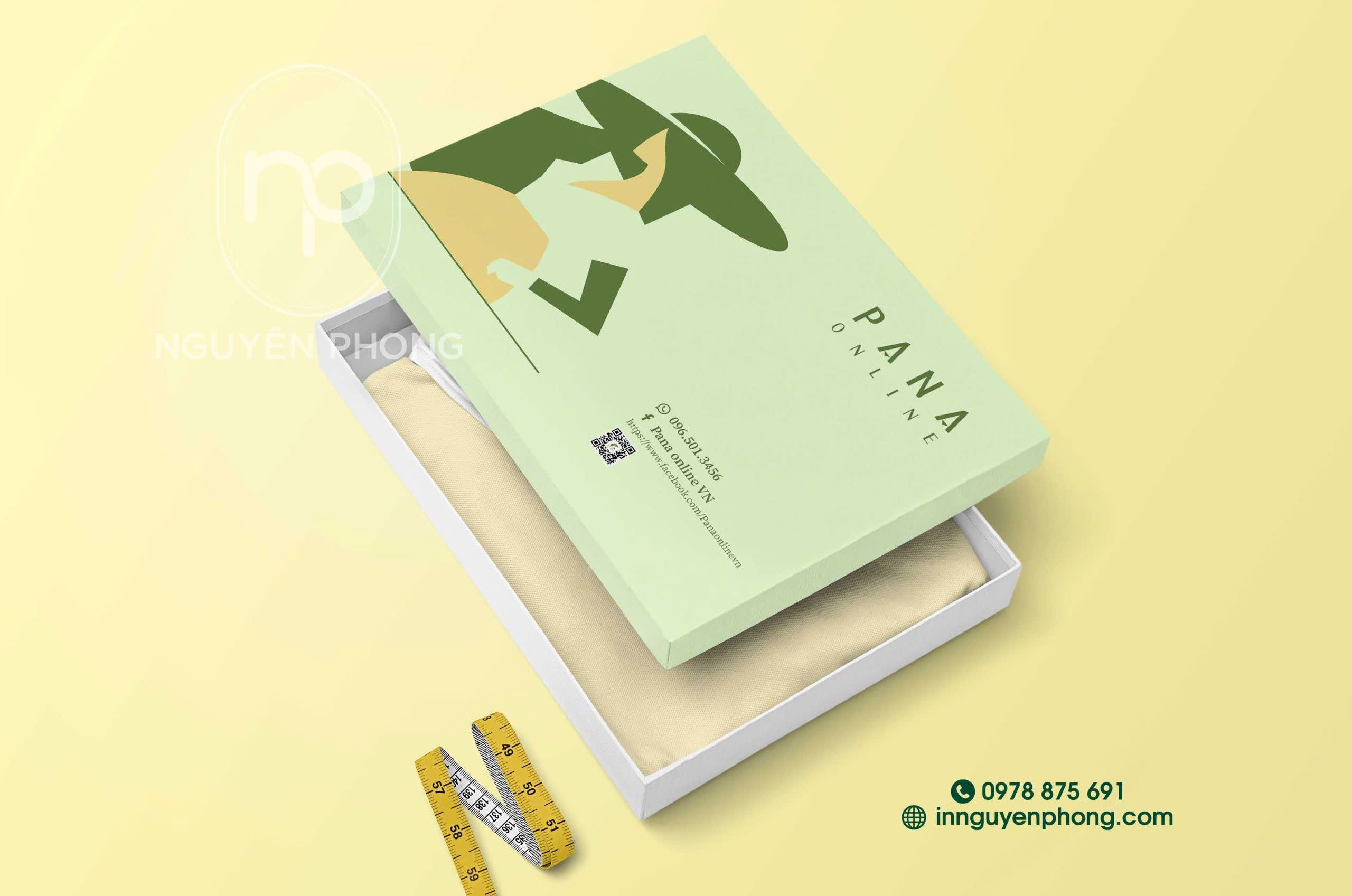 In hộp giấy đựng quần áo theo yêu cầu